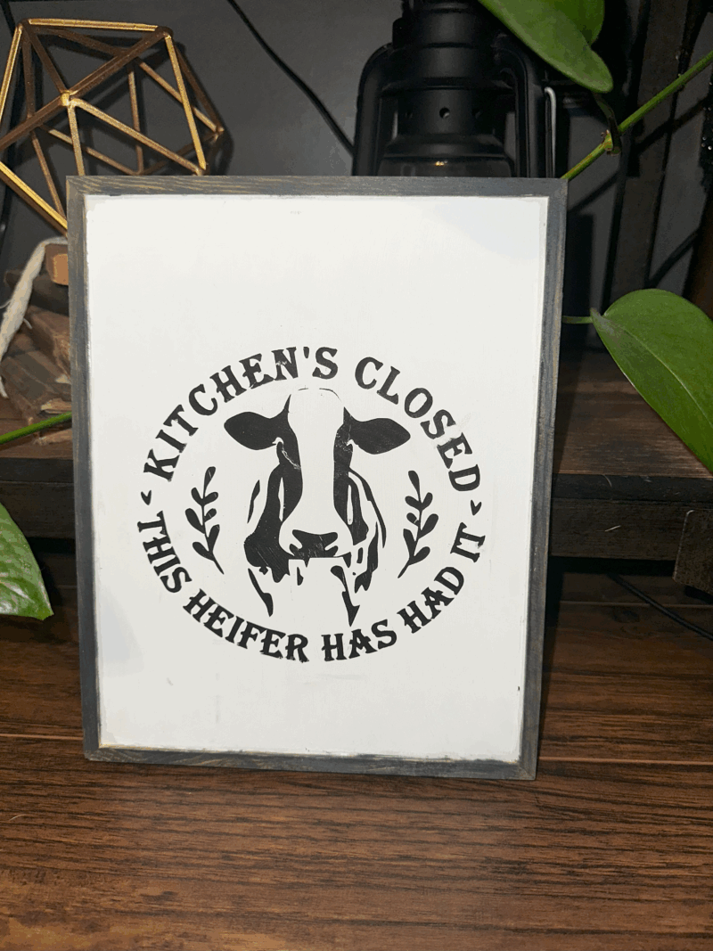 Kitchen's Closed - Funny Painted Wooden Sign - Image 2